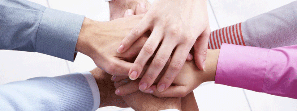 STIEBEL ELTRON Carriera teamwork, mani sovrapposte