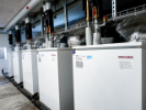 Die Wärmepumpen-Kaskaden befinden sich in den ehemaligen Technikräumen