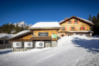 Le restaurant de montagne Alp Catrina est situé à environ 1600 mètres d’altitude