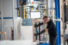 À long terme, il est prévu d'employer 300 collaborateurs