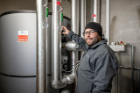 «L’impianto funziona perfettamente.» Stefan Huber, montatore di riscaldamenti presso Koni Wyrsch Sanitär und Heizung