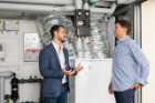 A causa della particolare situazione di partenza, il committente ha cercato in particolare pompe di calore con collegamenti dell'aria flessibili.