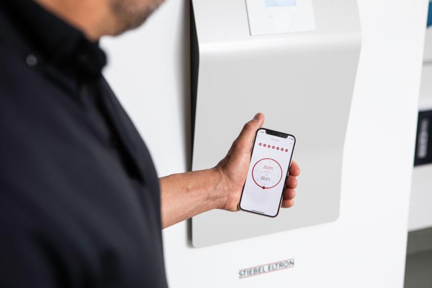 Mit der MyStiebel-App kann die Anlage auch aus der Ferne bedient werden. 